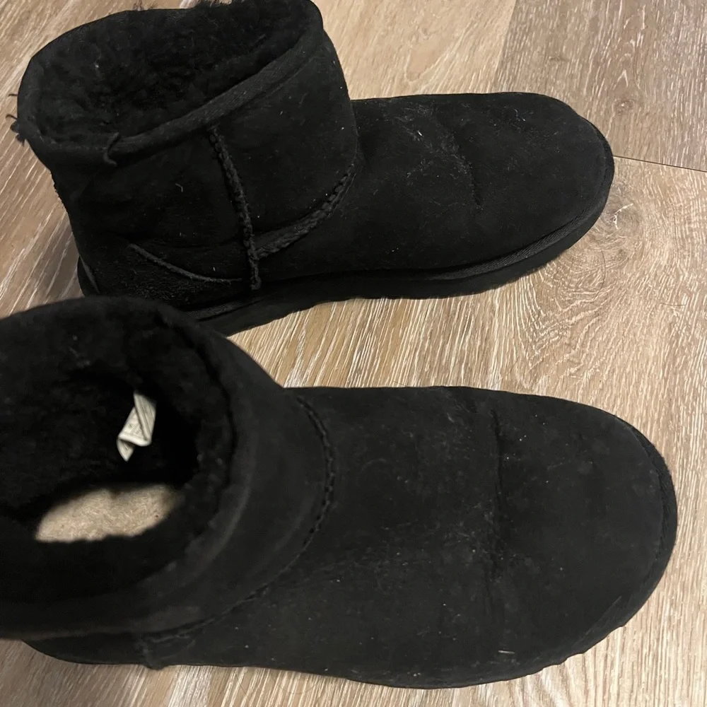 Mini uggs - Picture 2 of 5